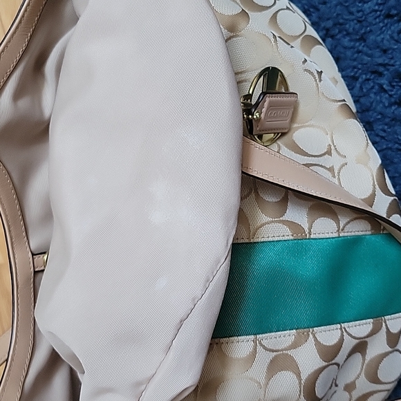 Coach purse - Picture 5 of 6